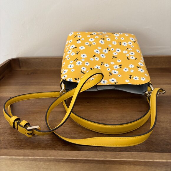 Kate Spade Darcy Fleurette Yellow White Flowers Leather Small Bucket Bag